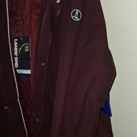 Lands' End Women's Burgundy Puffer Coat - Picture 3 of 15